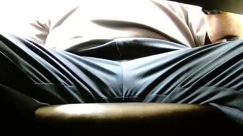 Snapshot of newtothis1015 chatting on 4, 11, 2025 Daring online show from 4, 11, 2025