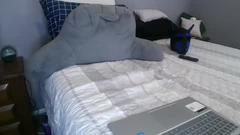 newtothis7756 online show from 17, 9, 2025