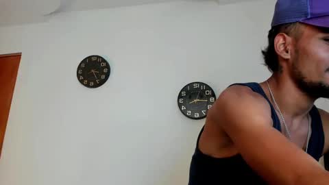 Snapshot of neyder_sanz chatting on 20, 2, 2026 NEYDER online show from 20, 2, 2026