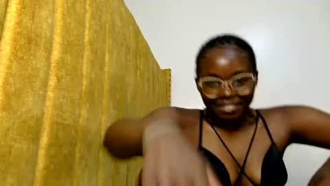 Snapshot of neyla_baby chatting on 5, 8, 2026 Neyla online show from 5, 8, 2026