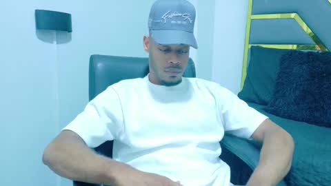 Snapshot of neytanmalcon chatting on 24, 11, 2025 neytanmalcon online show from 24, 11, 2025