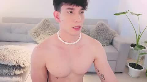 Snapshot of neythan__blaze chatting on 18, 9, 2025 online show from 18, 9, 2025