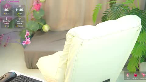 nhatlinhnguyen online show from 14, 12, 2025