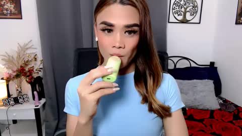 hottie nicole online show from 9, 3, 2025