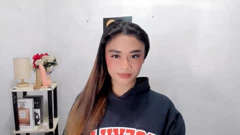 hottie nicole online show from 3, 3, 2026