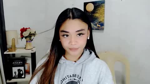 hottie nicole online show from 26, 3, 2026