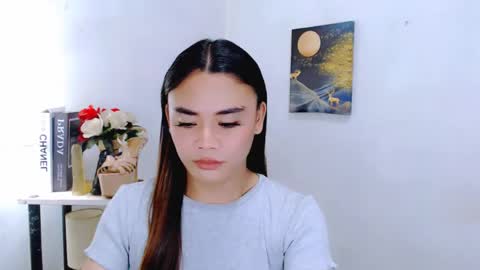 hottie nicole online show from 17, 4, 2026