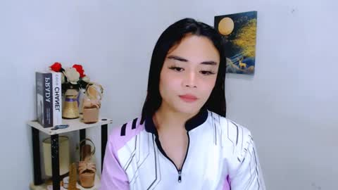 Snapshot of nhicolehollywood chatting on 21, 4, 2026 hottie nicole online show from 21, 4, 2026