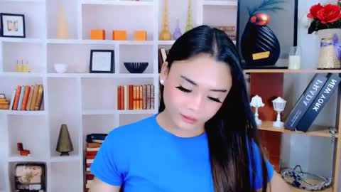 Snapshot of nhicolehollywood chatting on 18, 5, 2026 hottie nicole online show from 18, 5, 2026