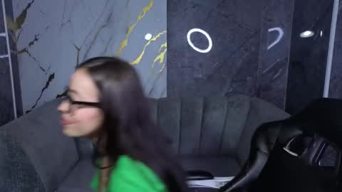 Snapshot of nhoa_b chatting on 2, 3, 2026 nhoa_b online show from 2, 3, 2026