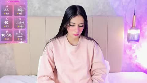 Nia online show from 4, 12, 2025