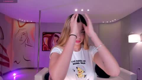 SQUIRTER DOLL    online show from 20, 12, 2025