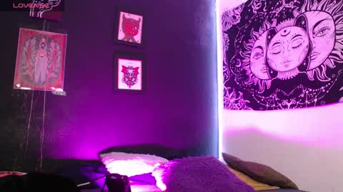 Snapshot of niakat_ chatting on 18, 9, 2025  niakat  online show from 18, 9, 2025