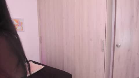 Snapshot of nianoretti chatting on 14, 1, 2026 Nia online show from 14, 1, 2026