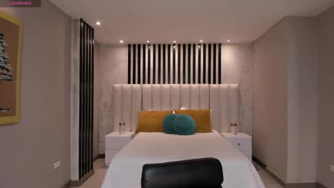 Call me Nia  online show from 21, 9, 2025