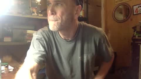 Snapshot of nicedickdave77 chatting on 8, 5, 2026 nicedickdave77 online show from 8, 5, 2026