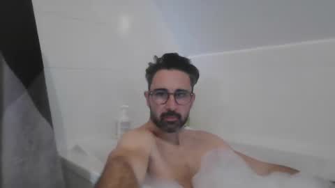 nicefrenchguy79 online show from 1, 12, 2025