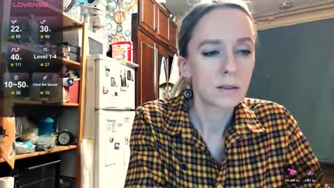 Snapshot of nicekat chatting on 22, 10, 2025 Kathrine online show from 22, 10, 2025