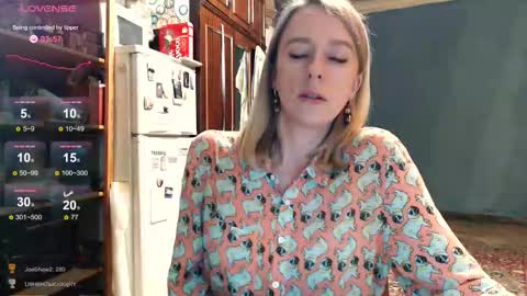 Snapshot of nicekat chatting on 26, 10, 2025 Kathrine online show from 26, 10, 2025