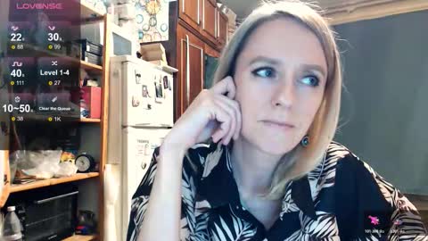 Snapshot of nicekat chatting on 6, 11, 2025 Kathrine online show from 6, 11, 2025