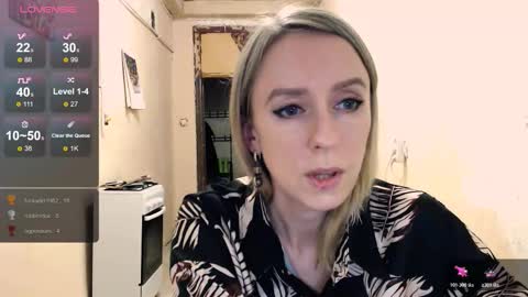 Snapshot of nicekat chatting on 5, 12, 2025 Kathrine online show from 5, 12, 2025