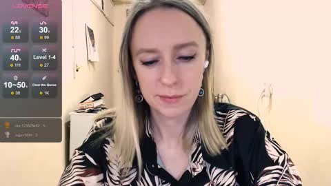 Snapshot of nicekat chatting on 14, 12, 2025 Kathrine online show from 14, 12, 2025