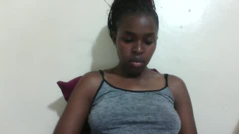 Snapshot of nicemillow chatting on 6, 12, 2024 nicemillow online show from 6, 12, 2024