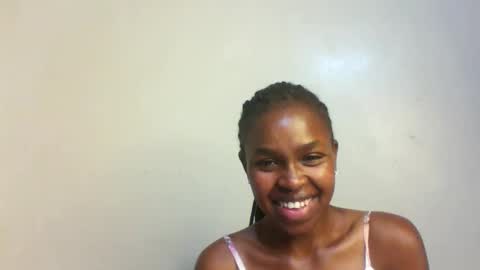 Snapshot of nicemillow chatting on 8, 12, 2024 nicemillow online show from 8, 12, 2024
