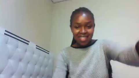 Snapshot of nicemillow chatting on 9, 12, 2024 nicemillow online show from 9, 12, 2024