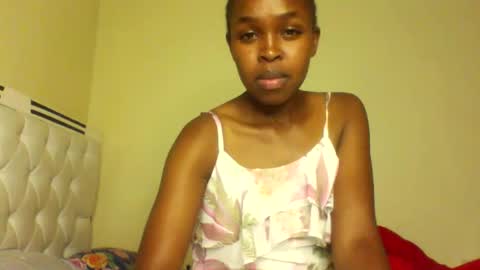 Snapshot of nicemillow chatting on 11, 12, 2024 nicemillow online show from 11, 12, 2024