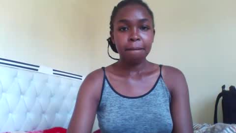 Snapshot of nicemillow chatting on 15, 12, 2024 nicemillow online show from 15, 12, 2024