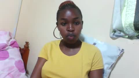 Snapshot of nicemillow chatting on 27, 2, 2025 nicemillow online show from 27, 2, 2025