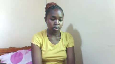 Snapshot of nicemillow chatting on 5, 3, 2025 nicemillow online show from 5, 3, 2025