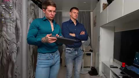 nick_howlenxx online show from 3, 8, 2026