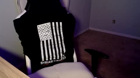 Cakedcouple  OF - Yourtattedcutie  qurlynfit online show from 22, 2, 2025