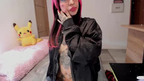 Snapshot of nicki_1 chatting on 12, 3, 2025 Help me reach 100 thumbs up online show from 12, 3, 2025