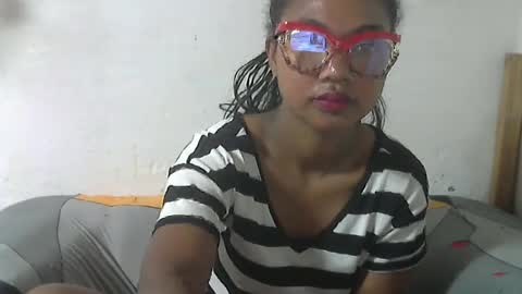 Snapshot of nickiqqyuu chatting on 5, 6, 2026 nickiqqyuu online show from 5, 6, 2026