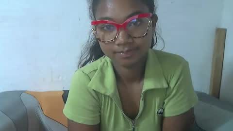 Snapshot of nickiqqyuu chatting on 8, 6, 2026 nickiqqyuu online show from 8, 6, 2026