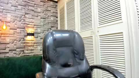 Snapshot of nickk_wolff chatting on 12, 9, 2025 Nickk Wolff online show from 12, 9, 2025