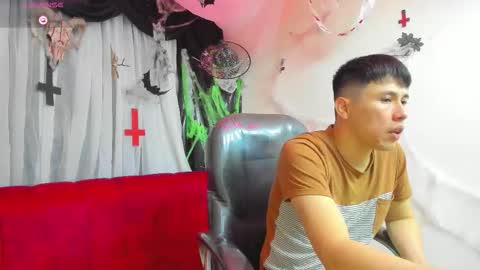 Snapshot of nickk_wolff chatting on 19, 10, 2025 Nickk Wolff online show from 19, 10, 2025