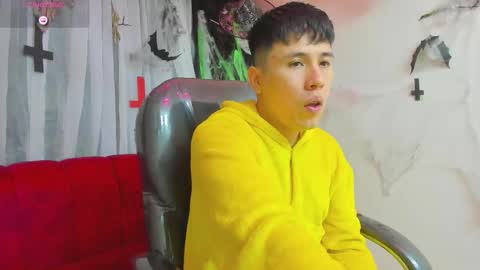 Snapshot of nickk_wolff chatting on 21, 10, 2025 Nickk Wolff online show from 21, 10, 2025