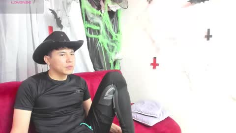 Snapshot of nickk_wolff chatting on 27, 10, 2025 Nickk Wolff online show from 27, 10, 2025