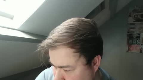 Snapshot of nickoeoeoe chatting on 5, 3, 2026 nickoeoeoe online show from 5, 3, 2026