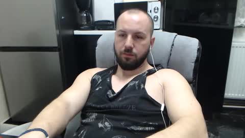 Julian online show from 4, 2, 2025