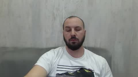 Julian online show from 19, 11, 2025