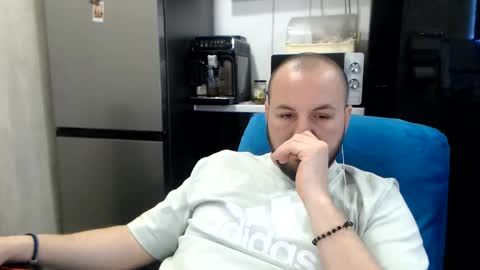 Julian online show from 16, 3, 2026