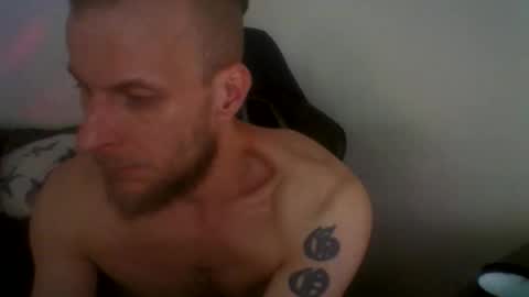 nickswe486850 online show from 17, 12, 2025
