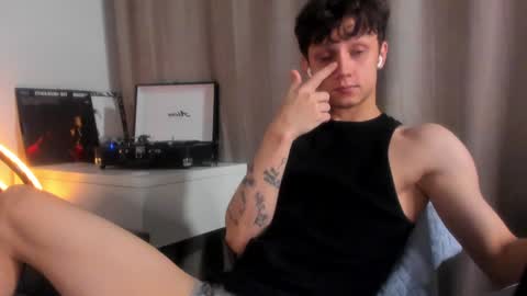 Nicky Neal online show from 20, 12, 2024