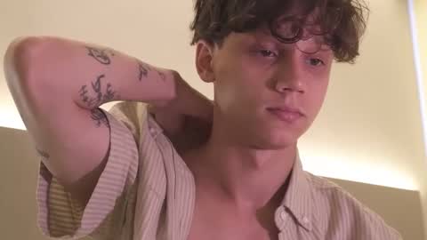 Nicky Neal online show from 23, 10, 2025