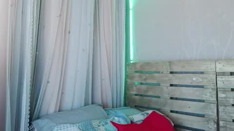 Snapshot of nicky_oli chatting on 23, 2, 2025 nicky_oli online show from 23, 2, 2025